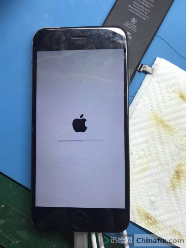 实地小白成功修复iPhone6进水手机无法开机故障