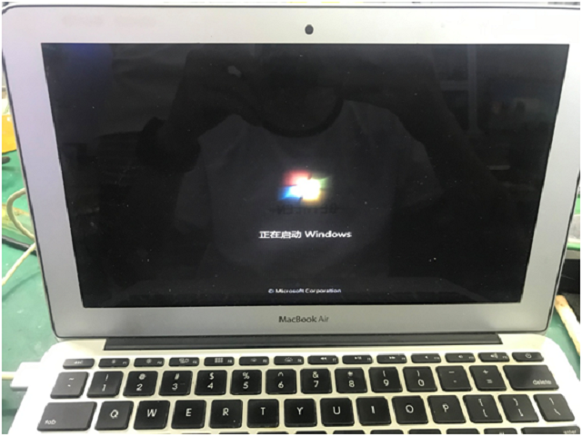 迅维实地学员分享：MacBook A1465笔记本开机白屏维修